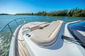 Thumbnail von Azimut 62