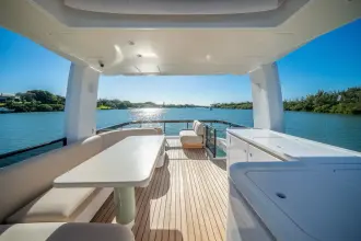 Thumbnail von Azimut 62