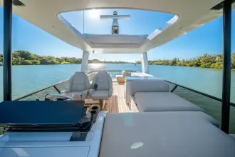 Thumbnail von Azimut 62