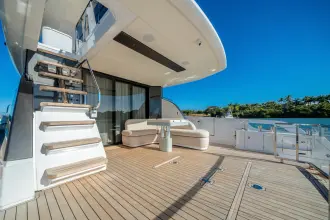 Thumbnail von Azimut 62