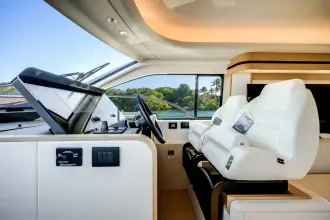 Thumbnail von Azimut 62