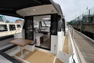Thumbnail von Jeanneau Merry Fisher 1095 Coupé Stock BW 002