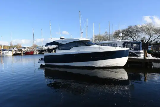 Rodman Spirit 31 HT Outboard Pufferfish