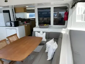 Lagoon 52