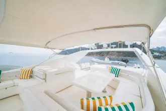 Thumbnail von Ferretti Yachts 800