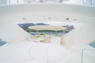 Thumbnail von Ferretti Yachts 800