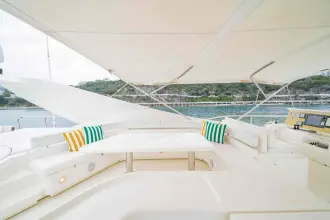Thumbnail von Ferretti Yachts 800
