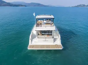 Thumbnail von Fountaine Pajot MY 6