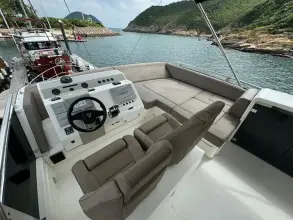 Thumbnail von Fairline Squadron 53