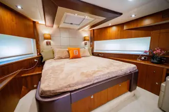 Thumbnail von Sunseeker 88 Yacht