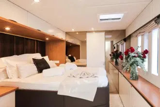 Thumbnail von Sunreef Yachts 60