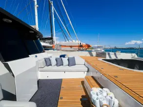 Thumbnail von Sunreef Yachts 70