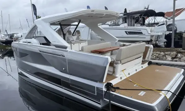 Jeanneau DB 37 IB