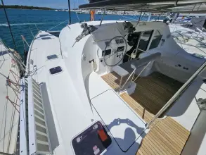 Thumbnail von Lagoon 410 SÉRIE 2