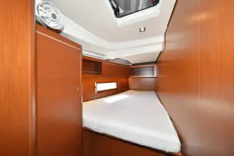 Thumbnail von Beneteau Oceanis 46.1