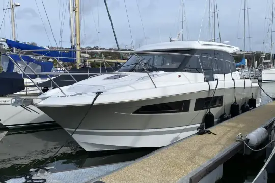 Jeanneau NC 9