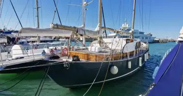 Camper &amp; Nicholson 18m