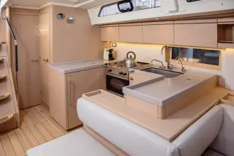 Thumbnail von Beneteau Oceanis 51.1