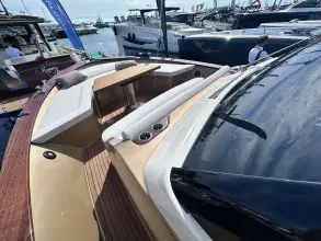 Thumbnail von Aprea Yacht & Service Launches 42 2026 Launches Aprea 42