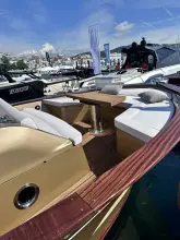 Thumbnail von Aprea Yacht & Service Launches 42 2026 Launches Aprea 42