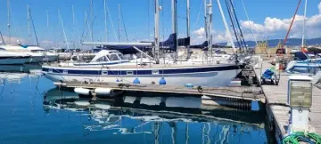 Hallberg-Rassy 42