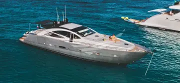 Pershing 76