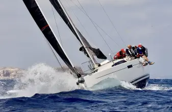 J Boats J112e