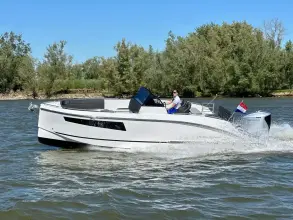 Thumbnail von Maxima 800 Cabin