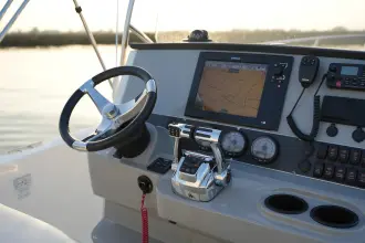 Thumbnail von Boston Whaler 270 Dauntless