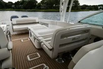 Thumbnail von Boston Whaler 320 Vantage