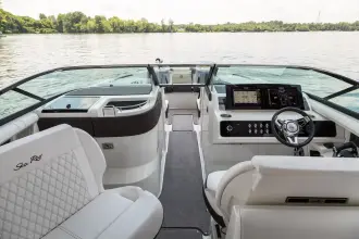 Thumbnail von Sea Ray SLX 310