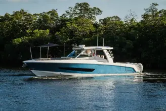 Thumbnail von Boston Whaler 420 Outrage