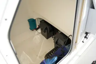 Thumbnail von Boston Whaler 210 Montauk