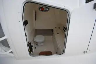 Thumbnail von Boston Whaler 330 Outrage
