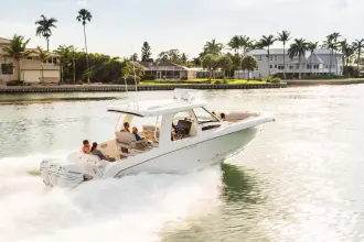 Thumbnail von Boston Whaler 350 Realm