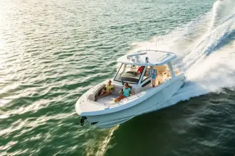 Thumbnail von Boston Whaler 350 Realm