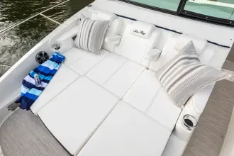 Thumbnail von Sea Ray Sundancer 320