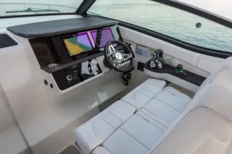 Thumbnail von Sea Ray Sundancer 320