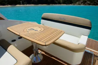Thumbnail von Sea Ray Sundancer 265
