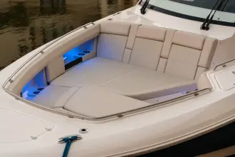 Thumbnail von Boston Whaler 380 Realm