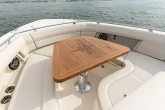Thumbnail von Boston Whaler 380 Realm