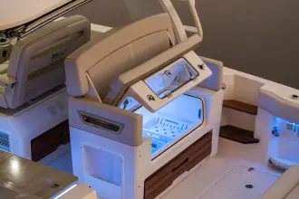 Thumbnail von Boston Whaler 380 Realm