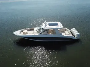 Thumbnail von Boston Whaler 380 Realm