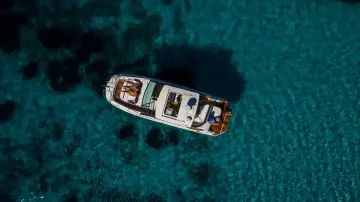 Thumbnail von Sea Ray Sundancer 320