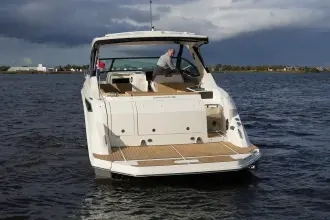 Thumbnail von Sea Ray Sundancer 320