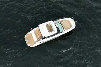 Thumbnail von Sea Ray Sundancer 320