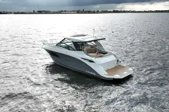 Thumbnail von Sea Ray Sundancer 320