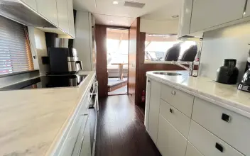 Thumbnail von Sunseeker 86 Yacht Salviti