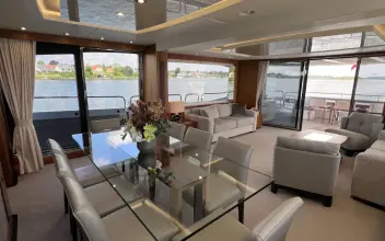 Thumbnail von Sunseeker 86 Yacht Salviti