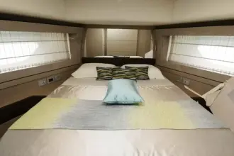 Thumbnail von Ferretti Yachts 700